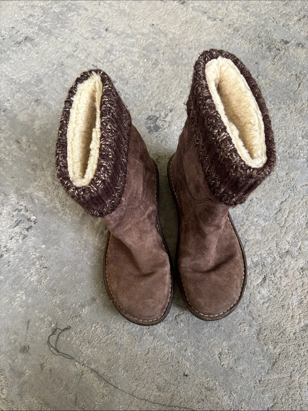 UGG Brown Suede Knit Cuff Women's Short Winter Boots